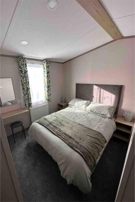 Brand New 6 Berth Holiday Home Селсі Екстер'єр фото