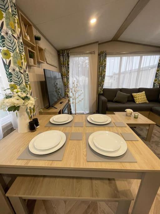 Brand New 6 Berth Holiday Home Селсі Екстер'єр фото